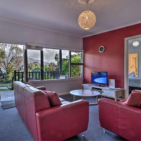קולאס ביי Cove Beach Apartment 1 מראה חיצוני תמונה