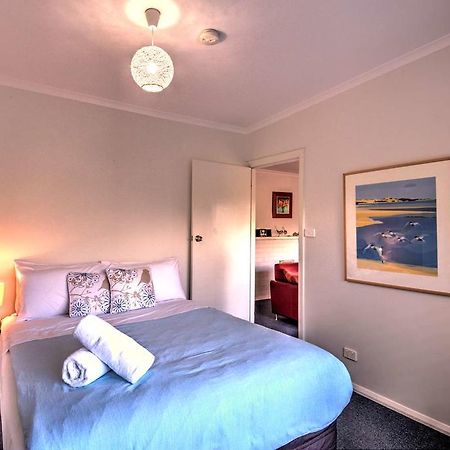 קולאס ביי Cove Beach Apartment 1 מראה חיצוני תמונה