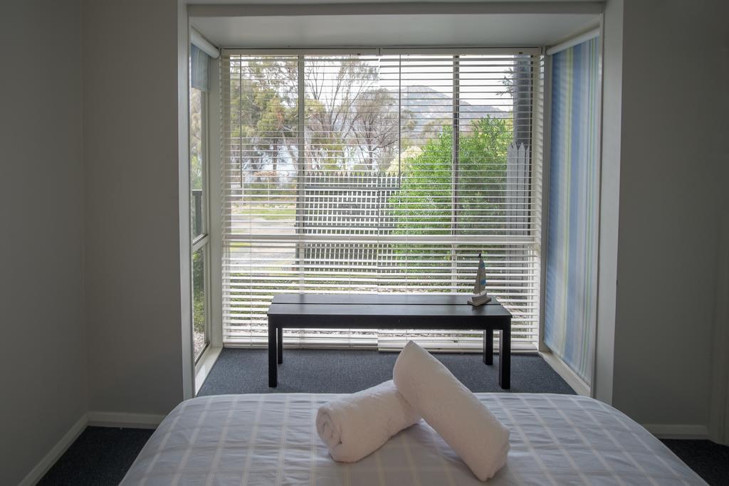 קולאס ביי Cove Beach Apartment 1 מראה חיצוני תמונה